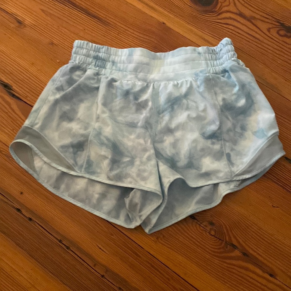 Lululemon Hotty Hot High Waist 2.5" inseam Shorts